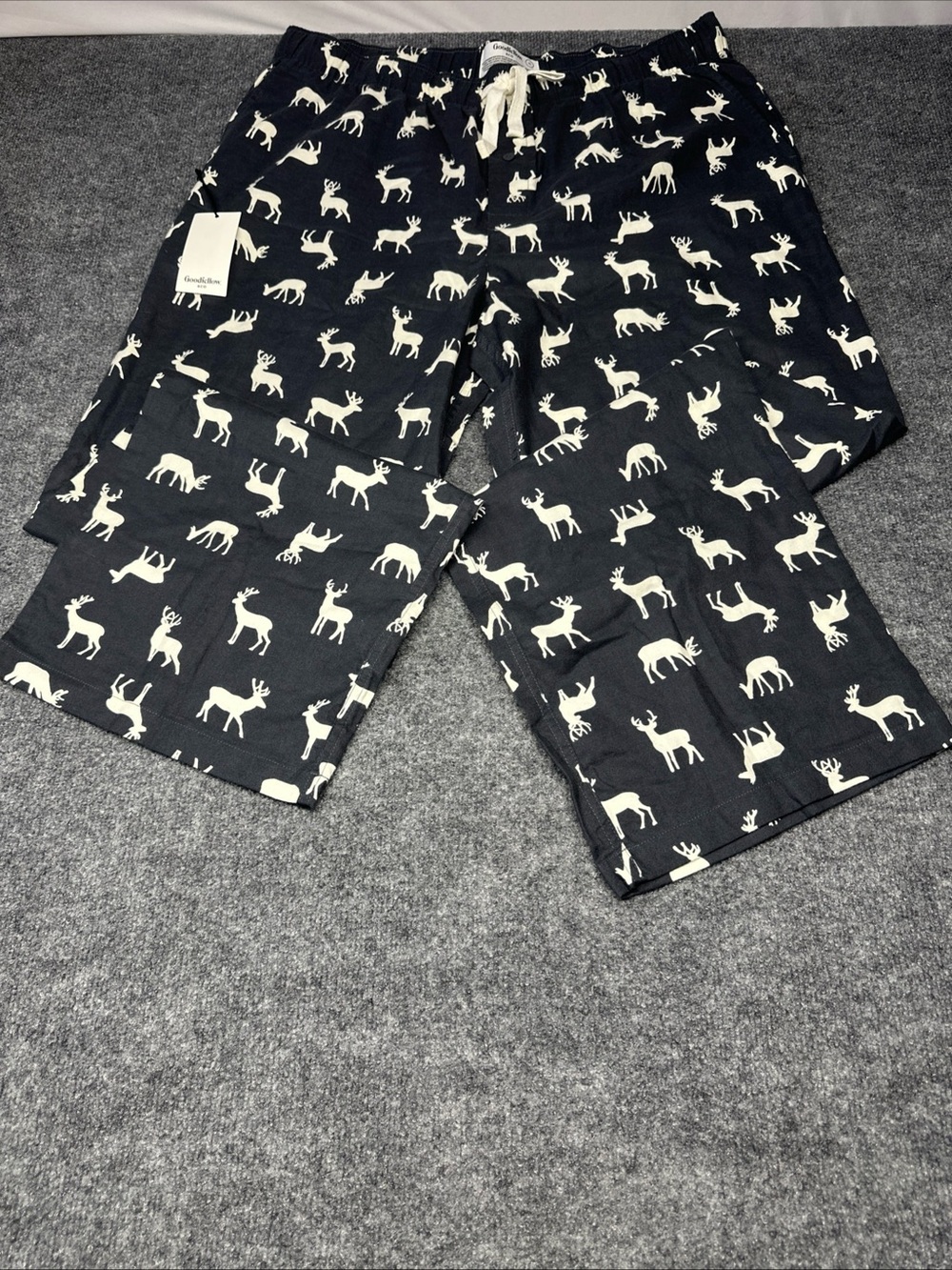 Goodfellow & Co Navy Blue Shorts with Cream Reindeer Print